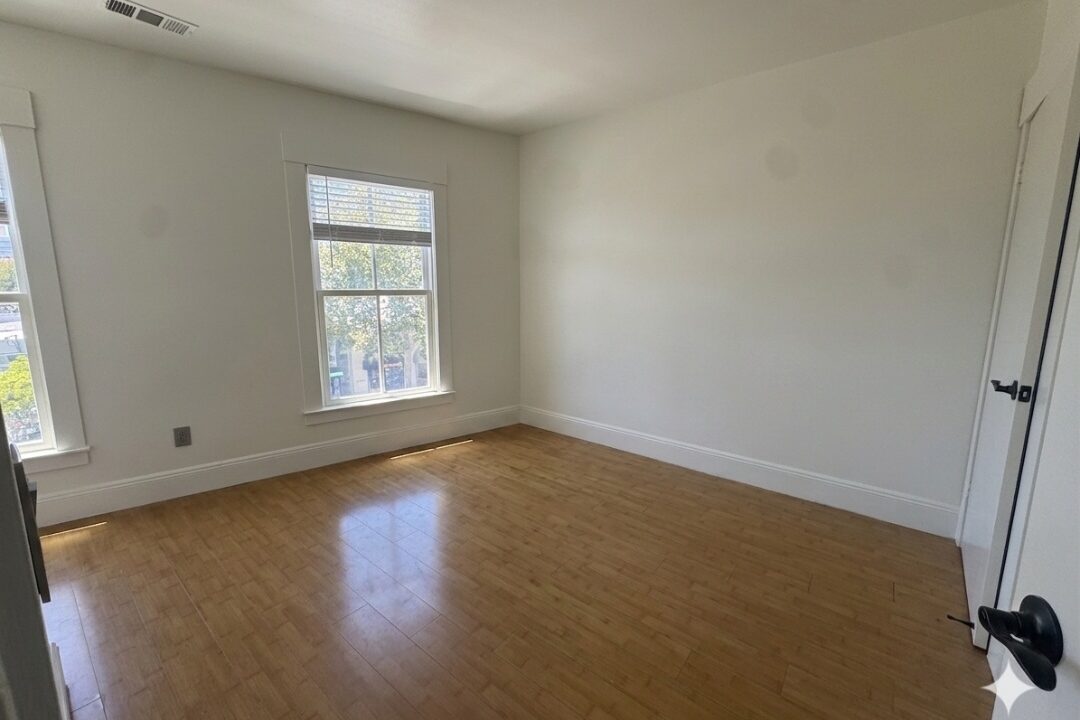 t8
