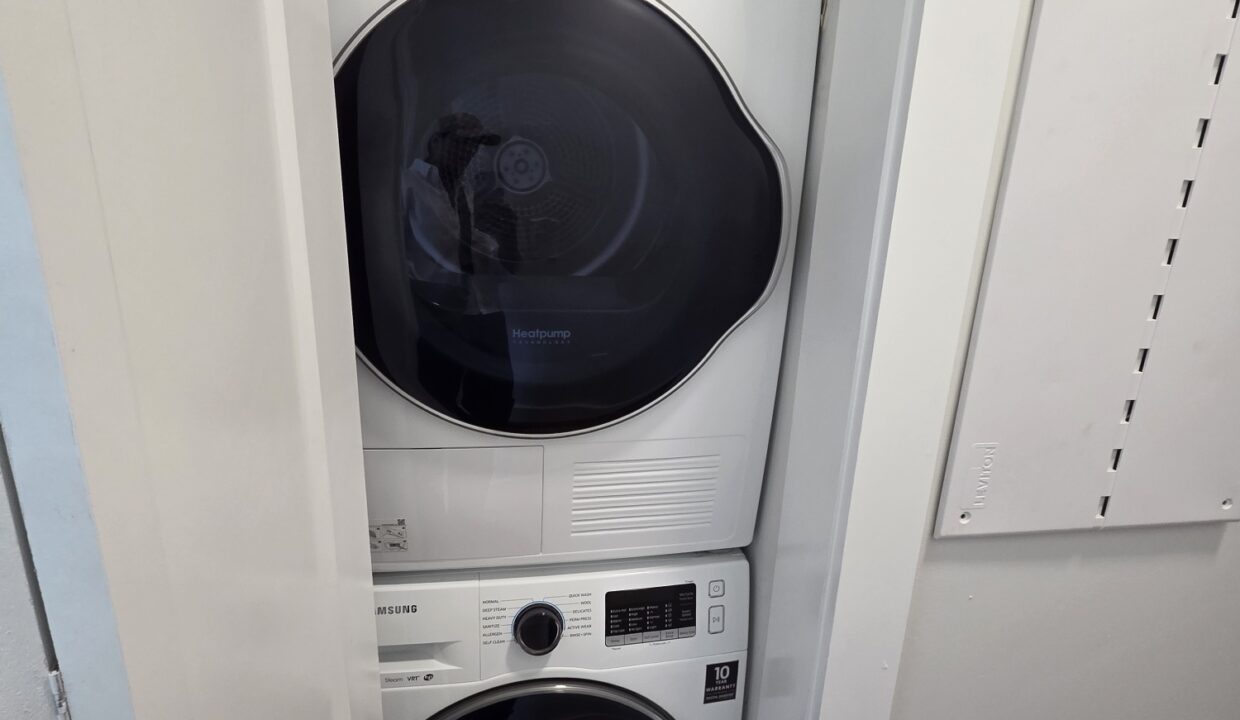 r23