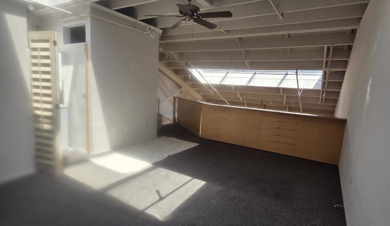 e23